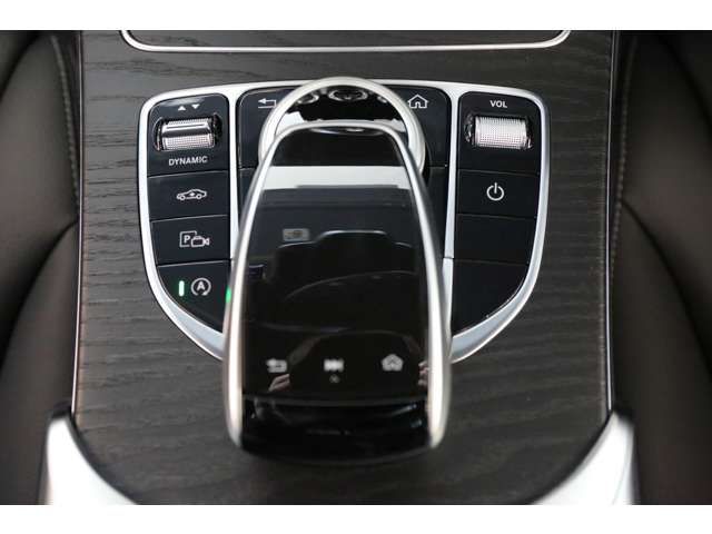 Mercedes Benz C-CLASS 2019-02 18156-16
