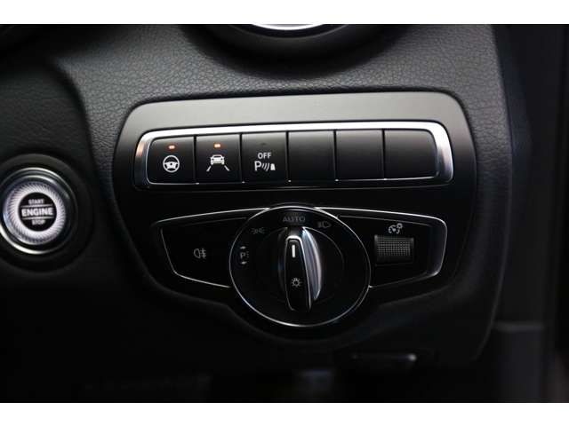 Mercedes Benz C-CLASS 2019-02 18156-19