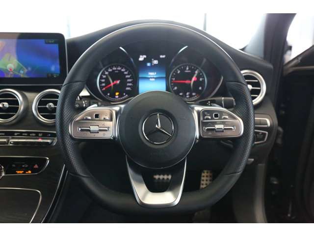 Mercedes Benz C-CLASS 2019-02 18156-1