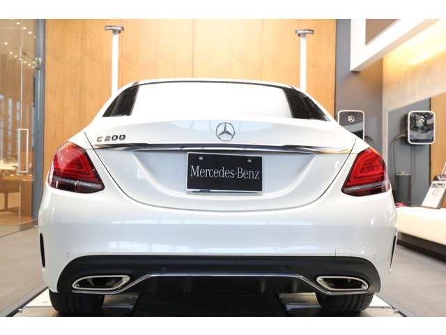 Mercedes Benz C-CLASS 2019-02 18156-7