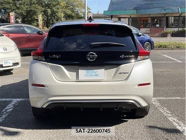 Nissan LEAF 2019-09 212286-5