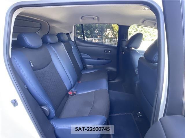 Nissan LEAF 2019-09 212286-8