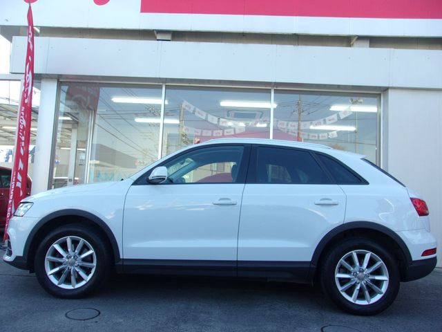 Audi Q3 2015-09 188371-4