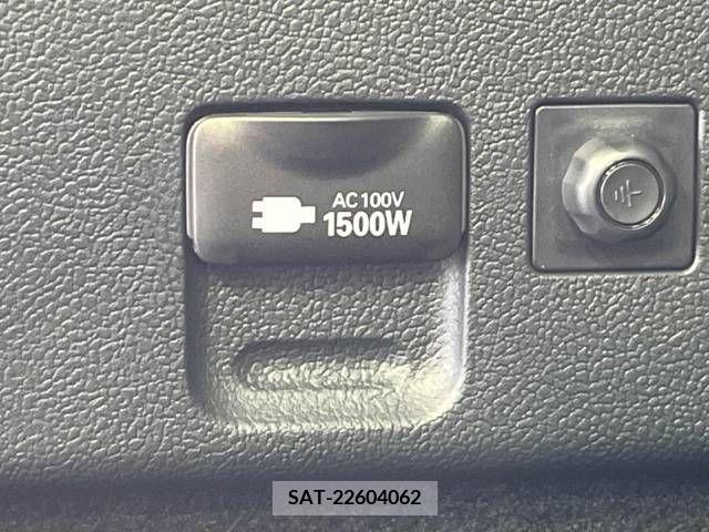 Toyota PRIUS 2021-03 241250-7
