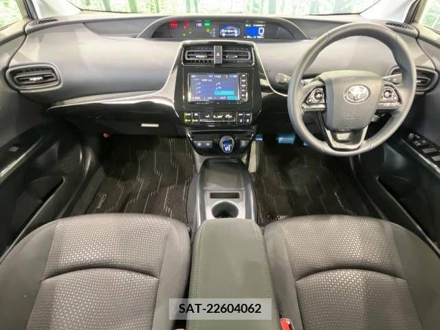 Toyota PRIUS 2021-03 241250-1