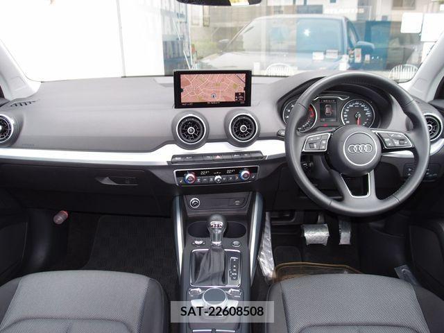 Audi Q2 2019-05 317987-1