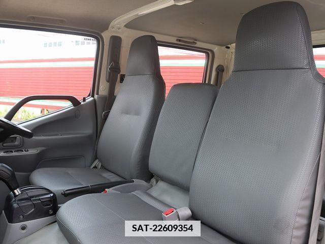 Hino DUTRO 2017-08 350417-26