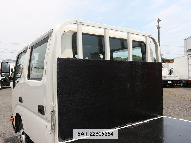 Hino DUTRO 2017-08 350417-15