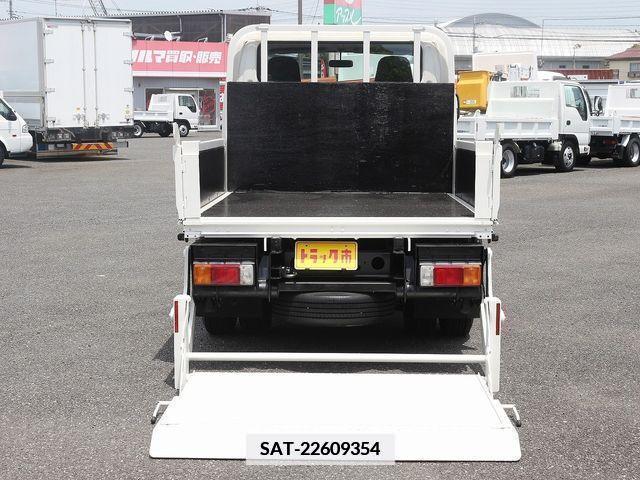 Hino DUTRO 2017-08 350417-8