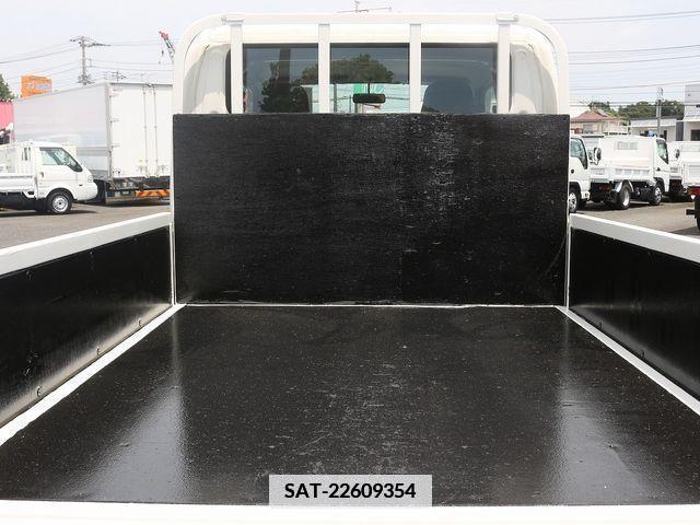 Hino DUTRO 2017-08 350417-9