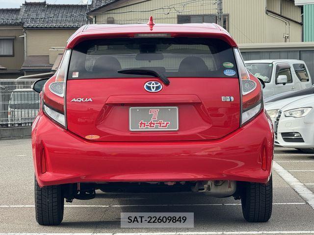 Toyota AQUA 2017-08 291778-6