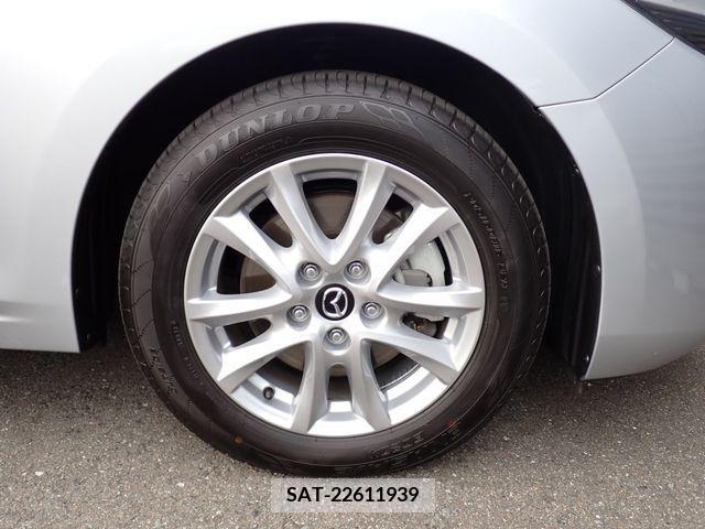 Mazda AXELA HYBRID 2016-09 203666-19