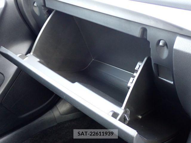 Mazda AXELA HYBRID 2016-09 203666-12