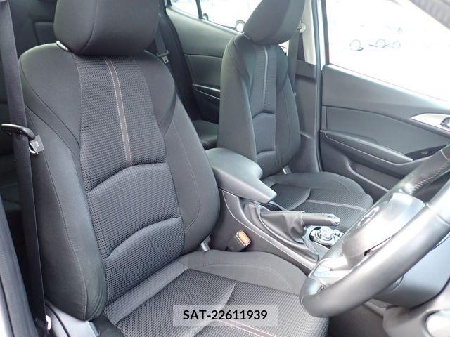 Mazda AXELA HYBRID 2016-09 203666-13