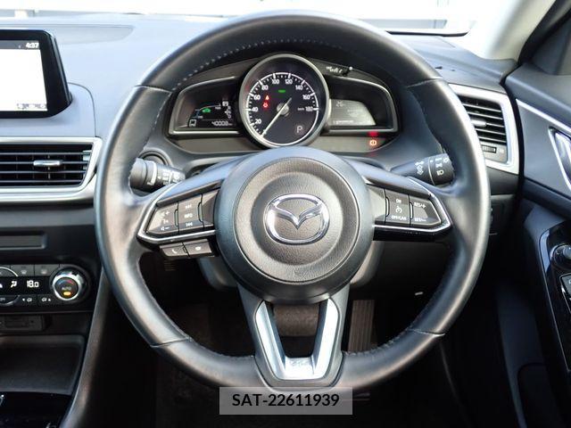 Mazda AXELA HYBRID 2016-09 203666-5