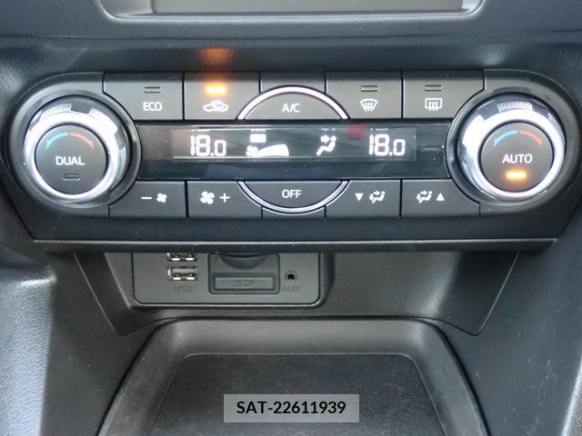 Mazda AXELA HYBRID 2016-09 203666-6