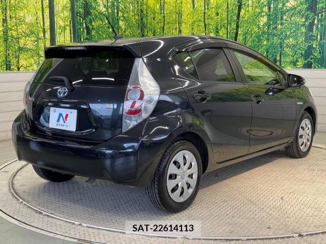 Toyota AQUA 2013-09 356236-17