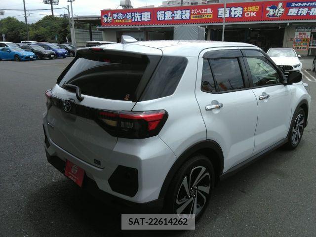 Toyota RAIZE 2023-10 324362-2