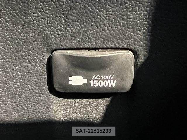 Toyota PRIUS PHV 2017-02 375217-6