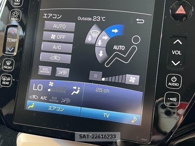 Toyota PRIUS PHV 2017-02 375217-11