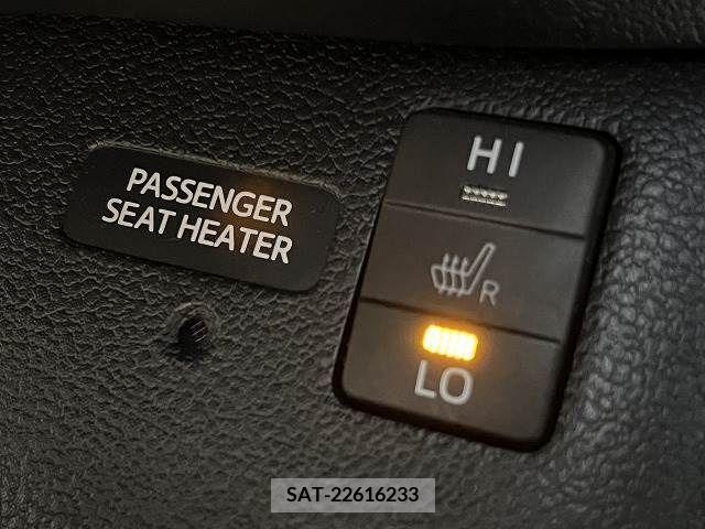 Toyota PRIUS PHV 2017-02 375217-5