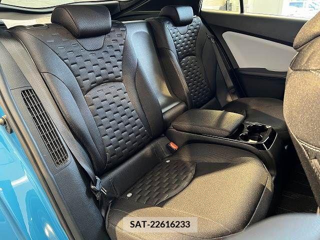 Toyota PRIUS PHV 2017-02 375217-8