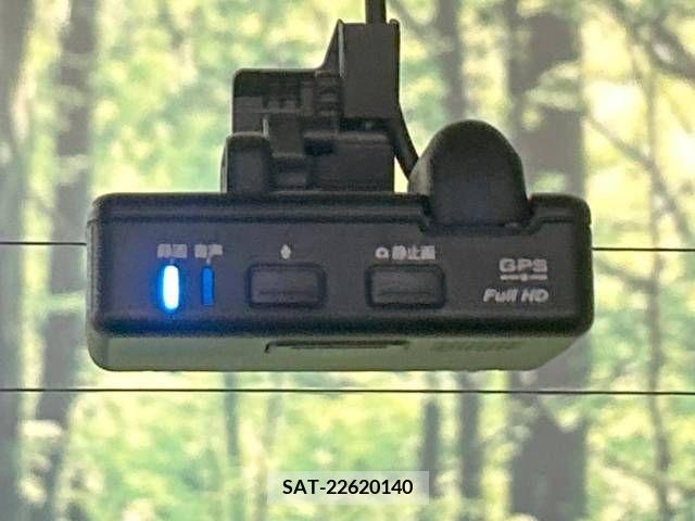 Honda N BOX CUSTOM 2019-02 278876-5