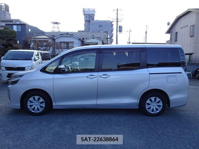 Toyota VOXY 2016-12 209920-4