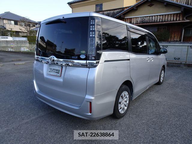 Toyota VOXY 2016-12 209920-7
