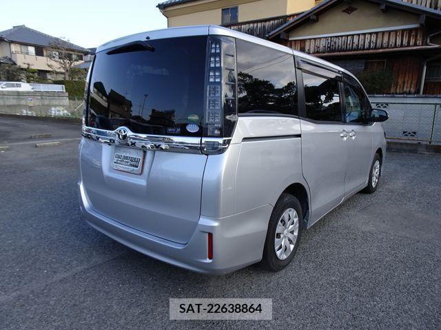 Toyota VOXY 2016-12 209920-8
