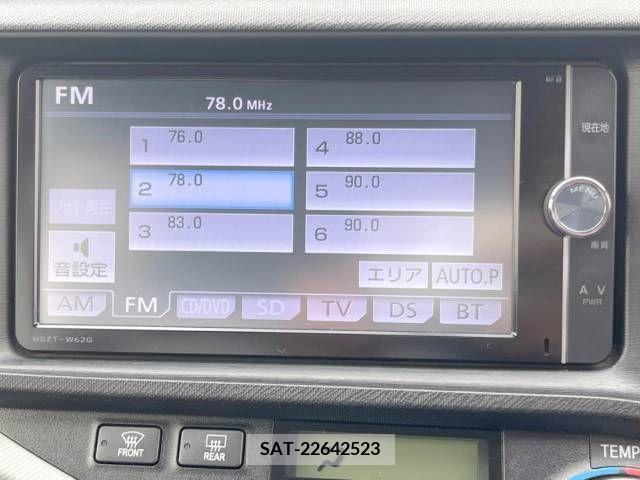 Toyota AQUA 2014-01 255232-2