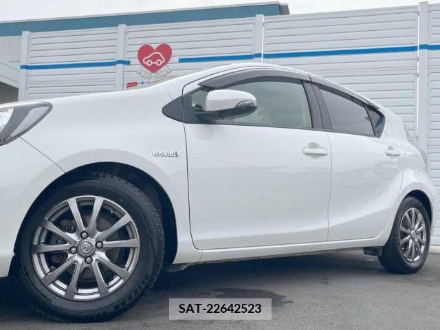 Toyota AQUA 2014-01 255232-14