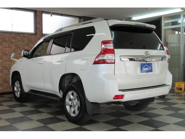 Toyota PRADO 2017-03 10572-1