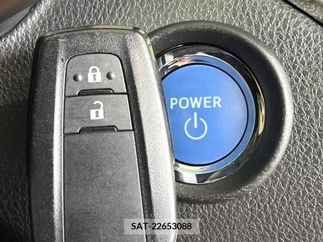 Toyota C-HR 2017-09 323018-5