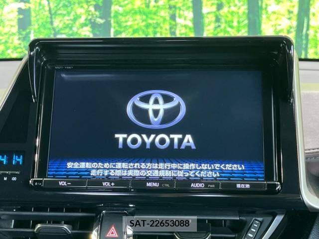 Toyota C-HR 2017-09 323018-3