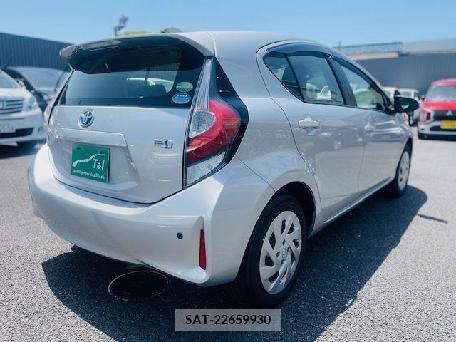 Toyota AQUA 2019-04 261030-16