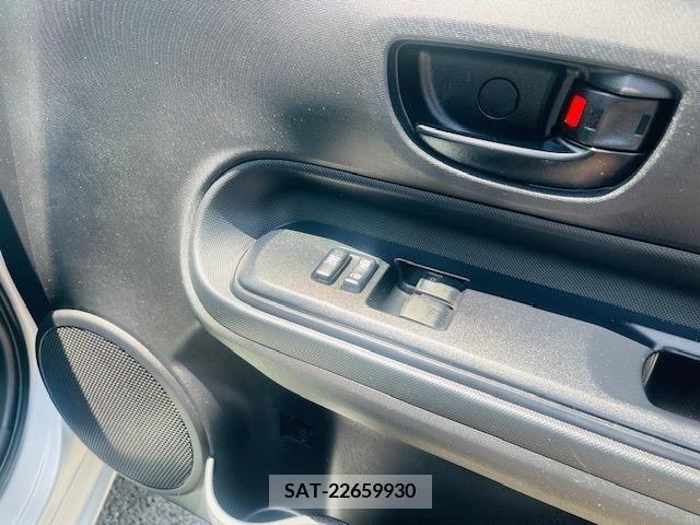 Toyota AQUA 2019-04 261030-8