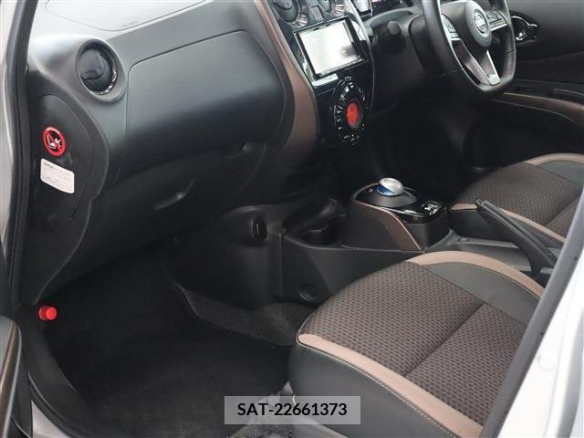 Nissan NOTE 2019-03 280086-17