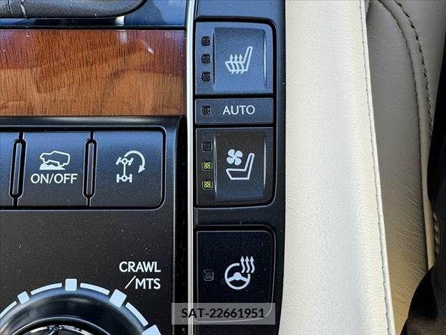 Lexus LX 2016-02 391890-6