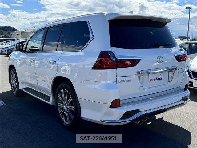 Lexus LX 2016-02 391890-12