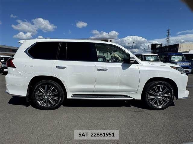 Lexus LX 2016-02 391890-11