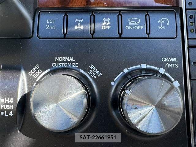 Lexus LX 2016-02 391890-29