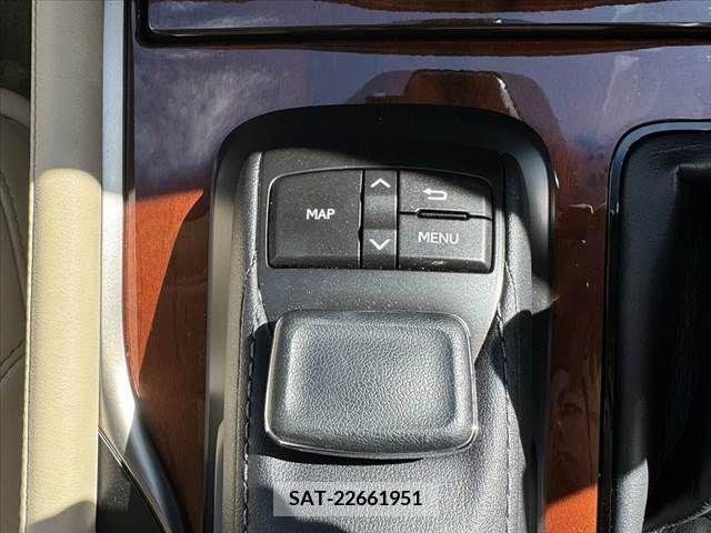 Lexus LX 2016-02 391890-27