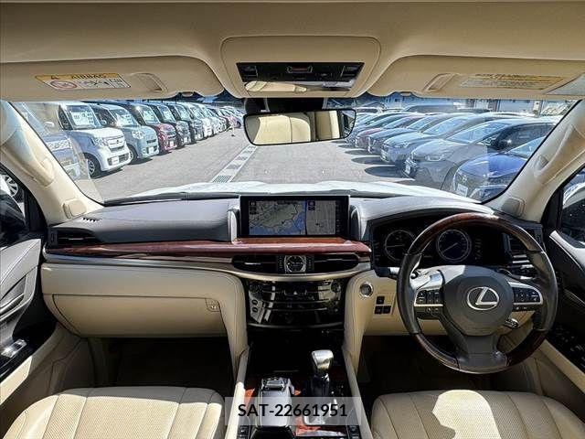 Lexus LX 2016-02 391890-1