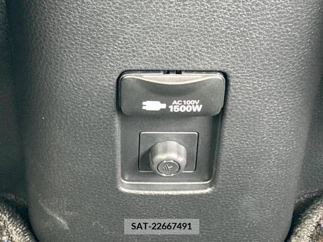 Toyota AQUA 2023-03 291738-5