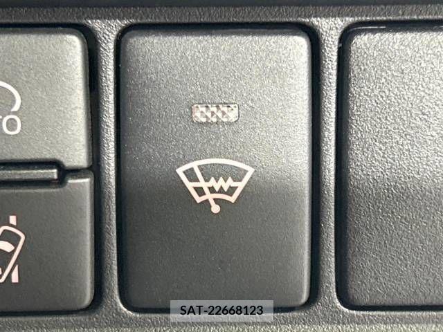 Toyota VOXY 2020-09 370529-5