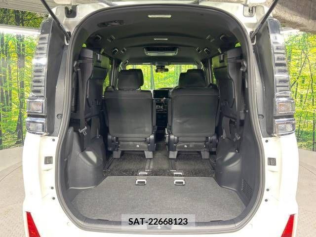 Toyota VOXY 2020-09 370529-11