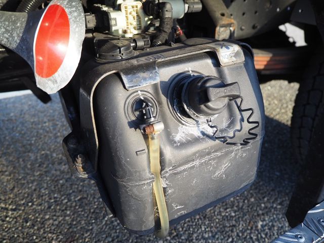 Mitsubishi CANTER 2012-12 5457-23