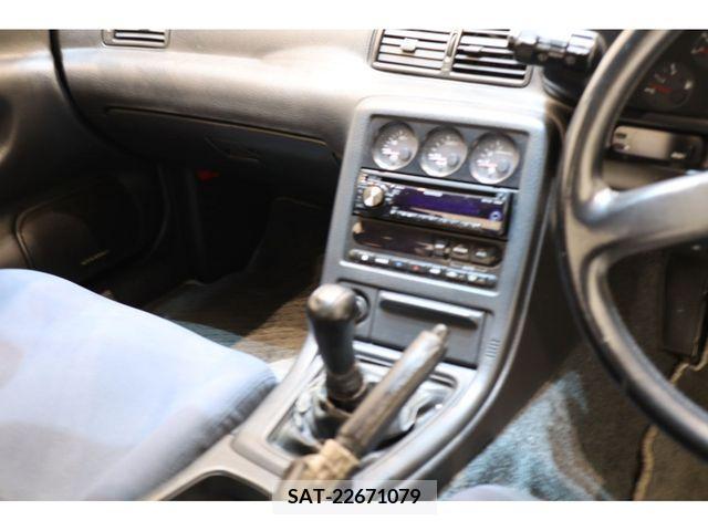 Nissan SKYLINE GT-R 1993-02 301021-10