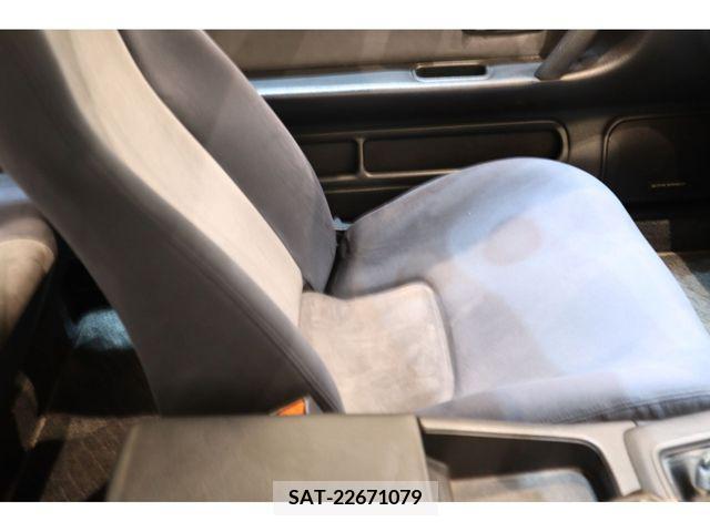 Nissan SKYLINE GT-R 1993-02 301021-9